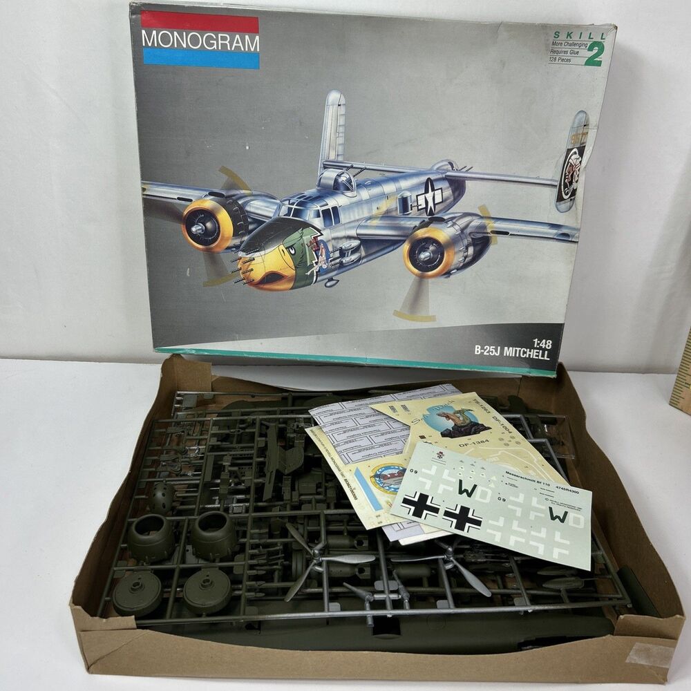Monogram B-25J Mitchell 1:48 Plastic Model Kit 5507 Warbird WWII Aircraft